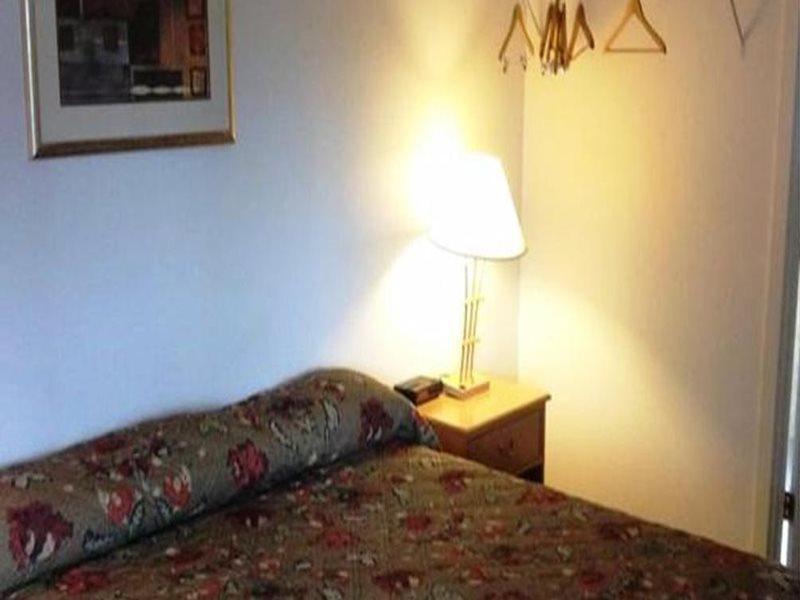 Knights Inn & Suites Seatac Airport Тукуила Екстериор снимка