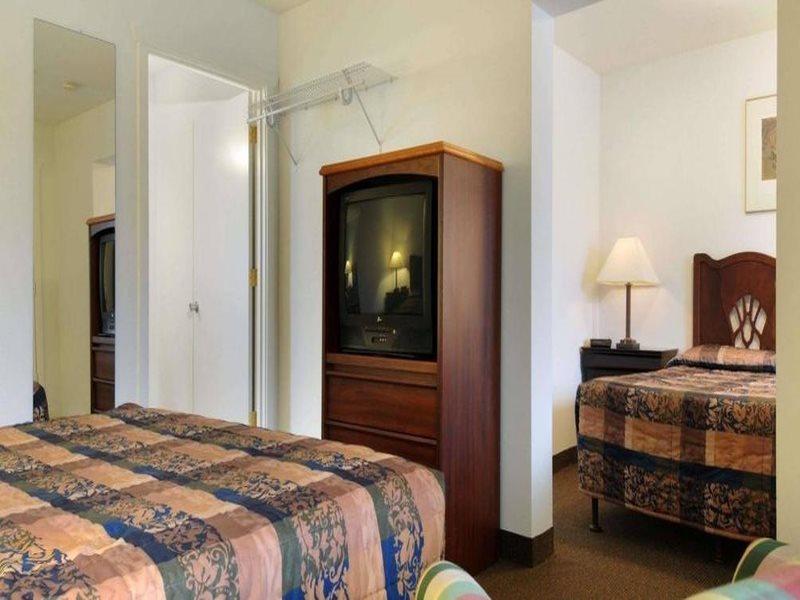 Knights Inn & Suites Seatac Airport Тукуила Екстериор снимка