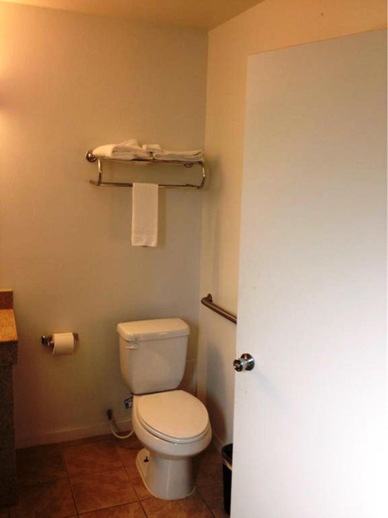 Knights Inn & Suites Seatac Airport Тукуила Екстериор снимка