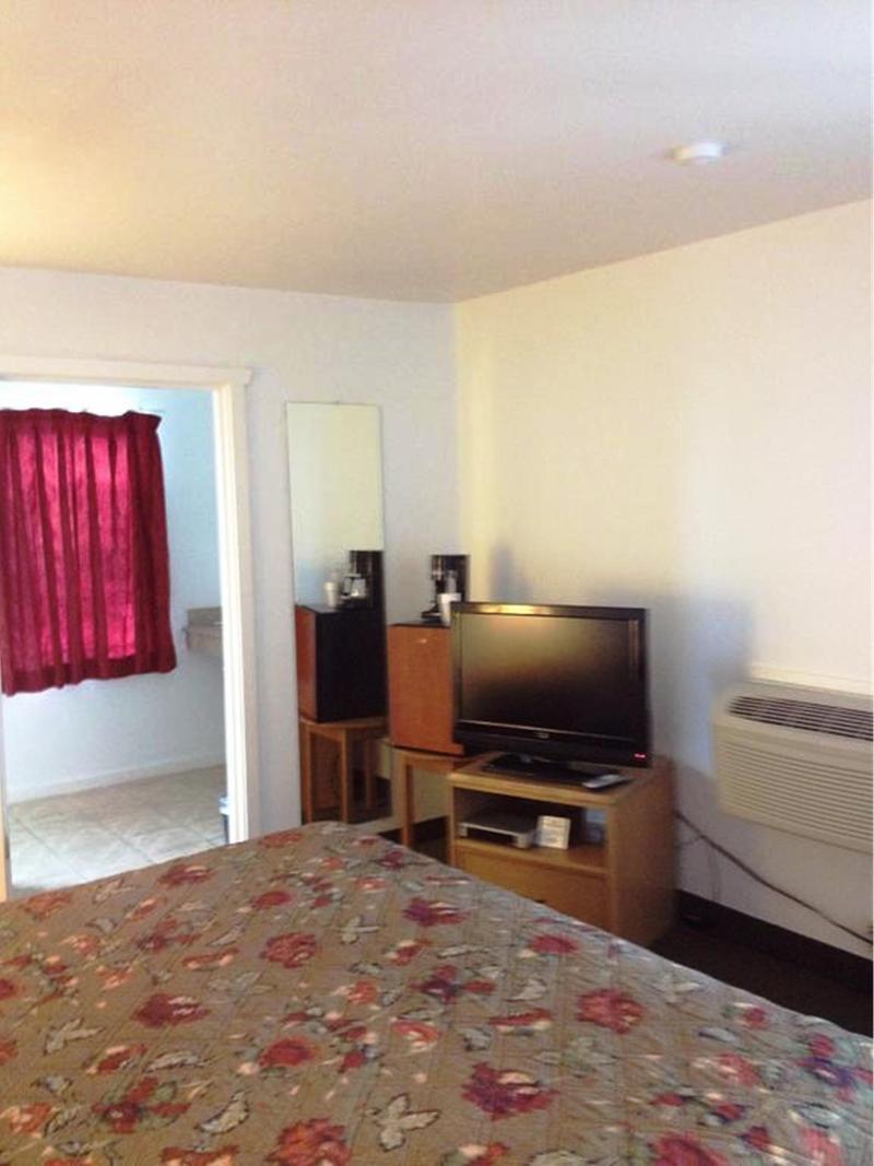 Knights Inn & Suites Seatac Airport Тукуила Екстериор снимка