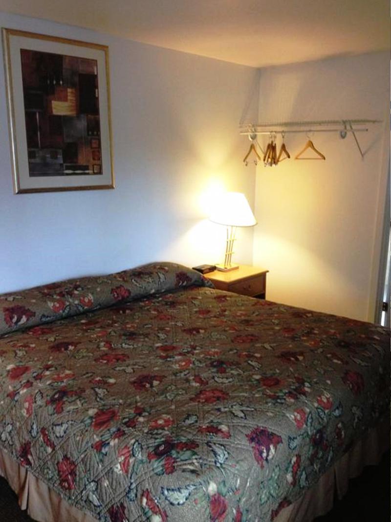 Knights Inn & Suites Seatac Airport Тукуила Екстериор снимка